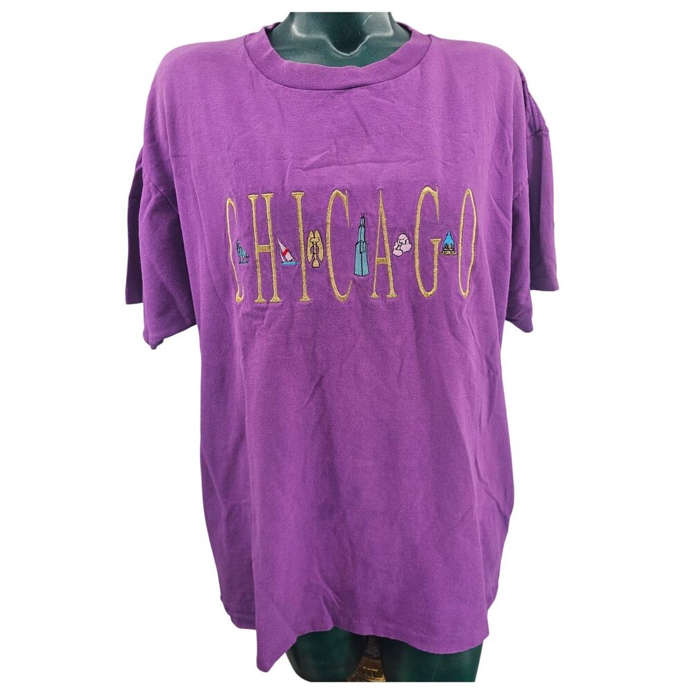 Vintage 90's single Stitch Delta Purple Embroidered Chicago Graphic T-Shirt XL